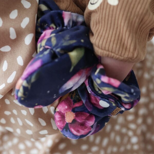 pantoufles ajustables pour bébé - fleurs - Naélie