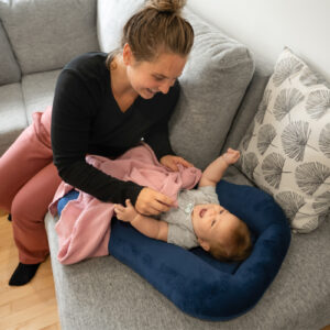 coussin pour petit bébé – Bleu Marine – Naélie