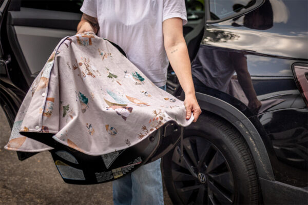 Poncho pour l’auto – Animaux de la forêt beige – Housse – Naélie