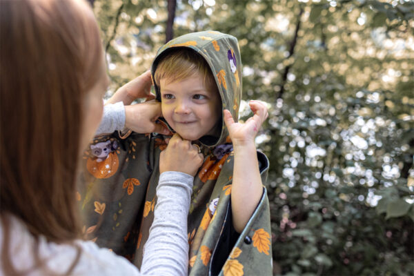 Poncho pour l’auto – Automne – Capuchon – Naélie