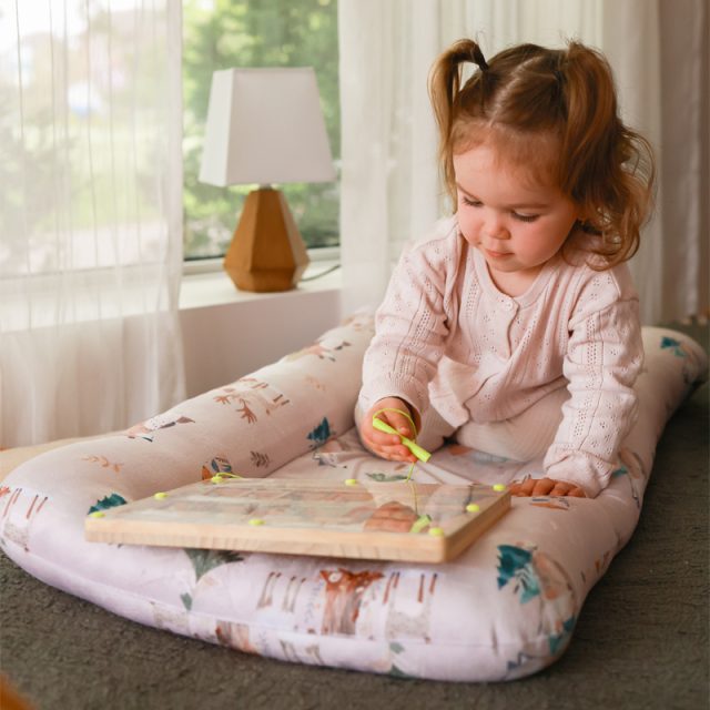 Grand-cocon-Animaux-foret-beige-Naelie